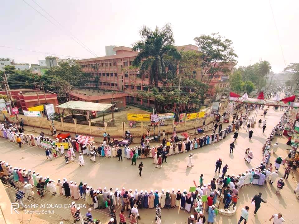 কাদিয়ানিদের রাষ্ট্রীয়ভাবে অমুসলিম ঘোষণার দাবিতে বি-বাড়িয়ায় ২০ কিলোমিটার দীর্ঘ মানববন্ধন