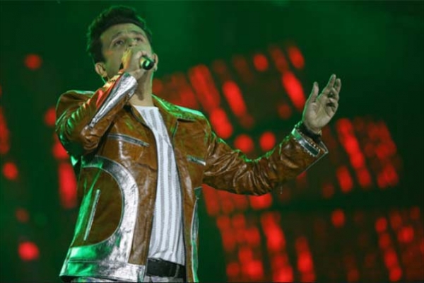 বিপিএলের উদ্বোধনে ইসলাম বিদ্বেষী ভারতীয় গায়ক বিপিএলের উদ্বোধনে ইসলাম বিদ্বেষী ভারতীয় গায়ক